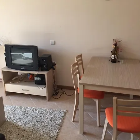 Royal Sun Apartment Eh Apartman *