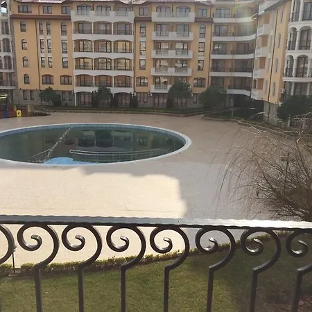Lägenhet Royal Sun Apartment Eh *