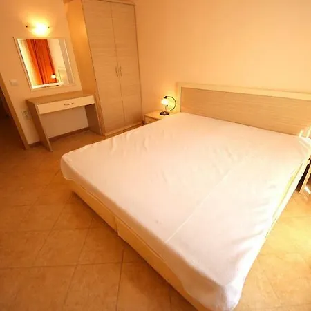 Royal Sun Apartment Eh Lägenhet