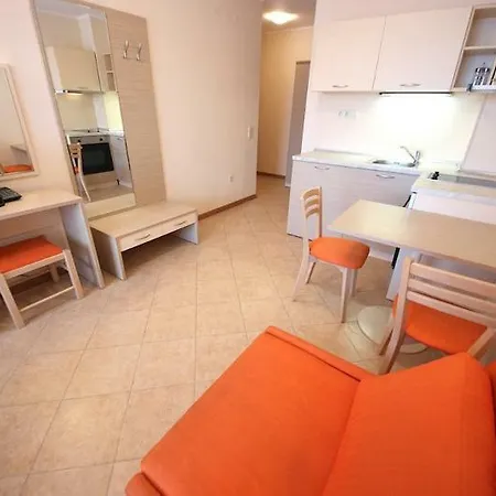 Royal Sun Apartment Eh Lägenhet Slăntjev Brjag